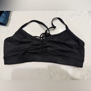 Alo matte shiny black  sports top